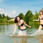 Antibiotika bei Blasenentzündungen, muss das sein? Wasserplantschen©Kzenon - Fotolia